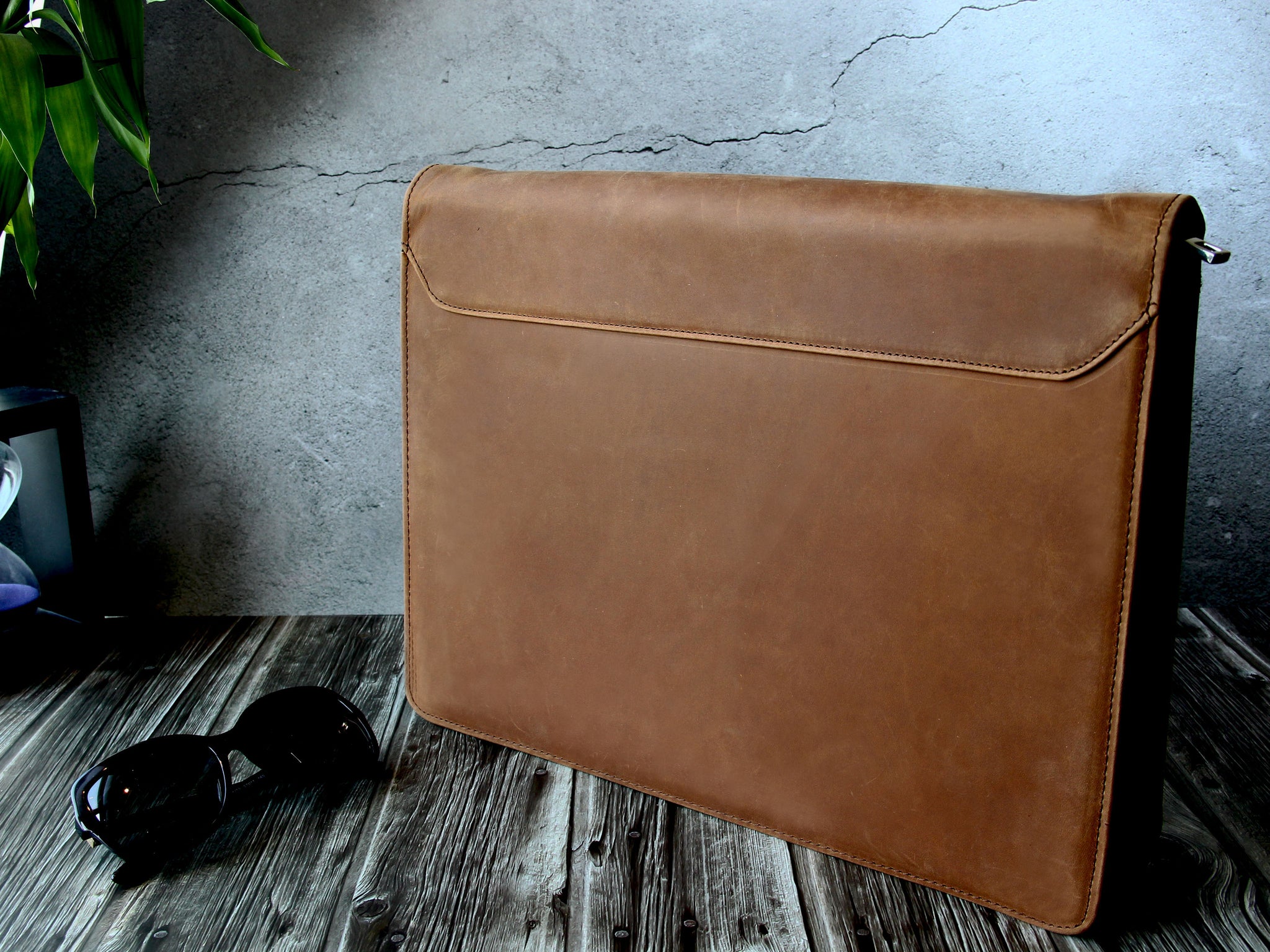Vintage 3-Ring Binder Portfolio Handmade Crazy-Horse Leather Padfolio –  Leather Premier